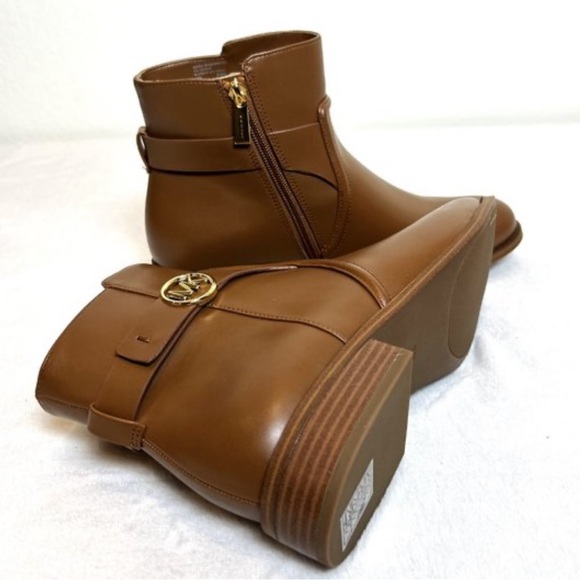Michael Kors NIB Carmen Ankle Leather Boot-MRSP $295 - Picture 3 of 6